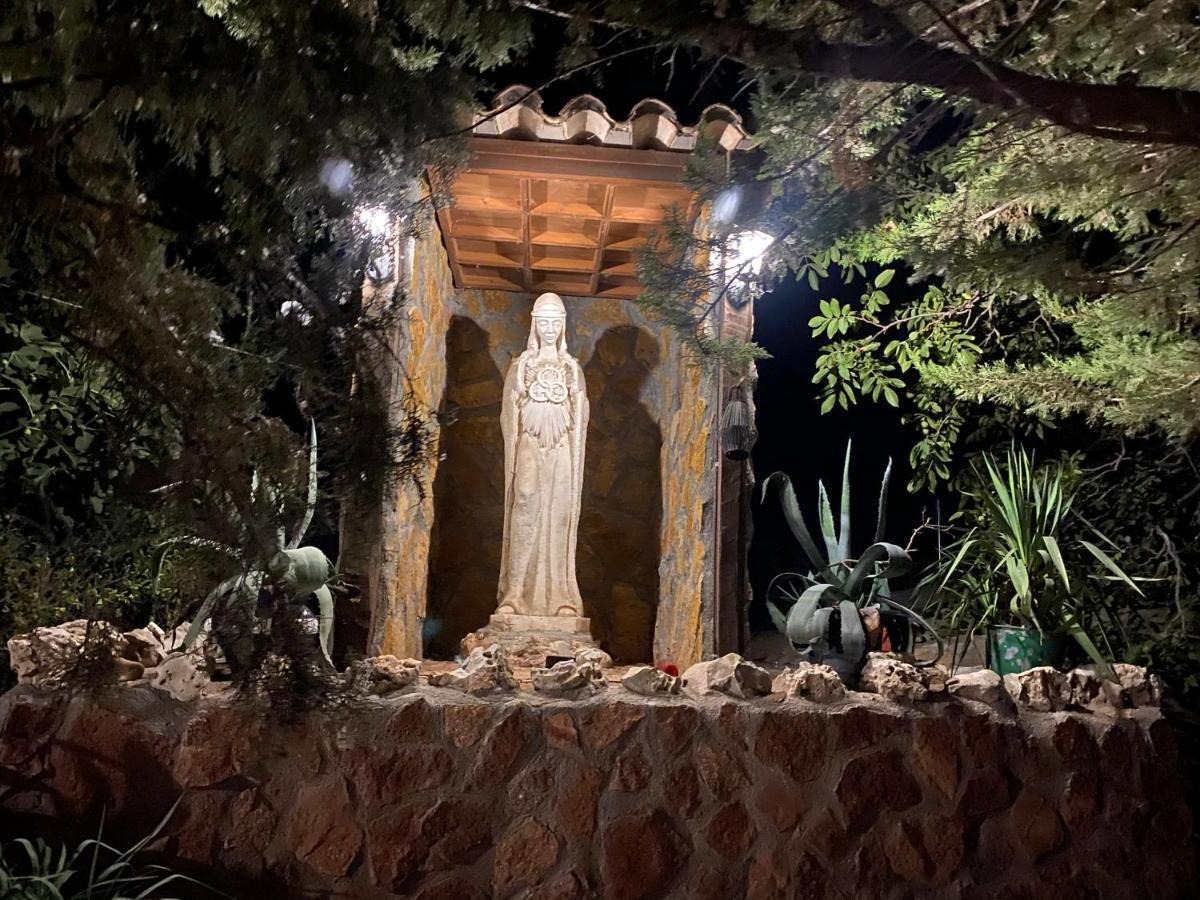 Cortijo Bustamante Guest House บาซา ภายนอก รูปภาพ