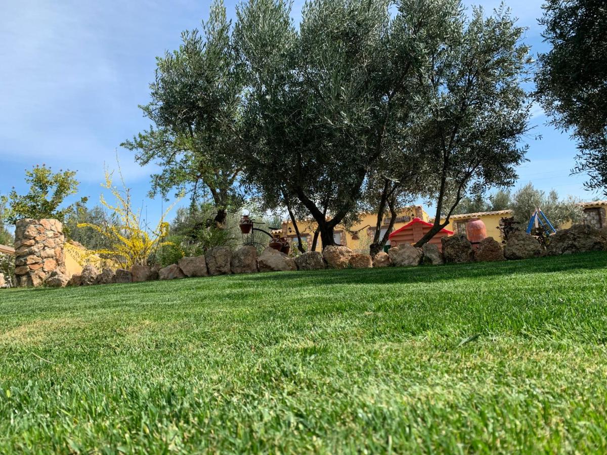 Cortijo Bustamante Guest House บาซา ภายนอก รูปภาพ