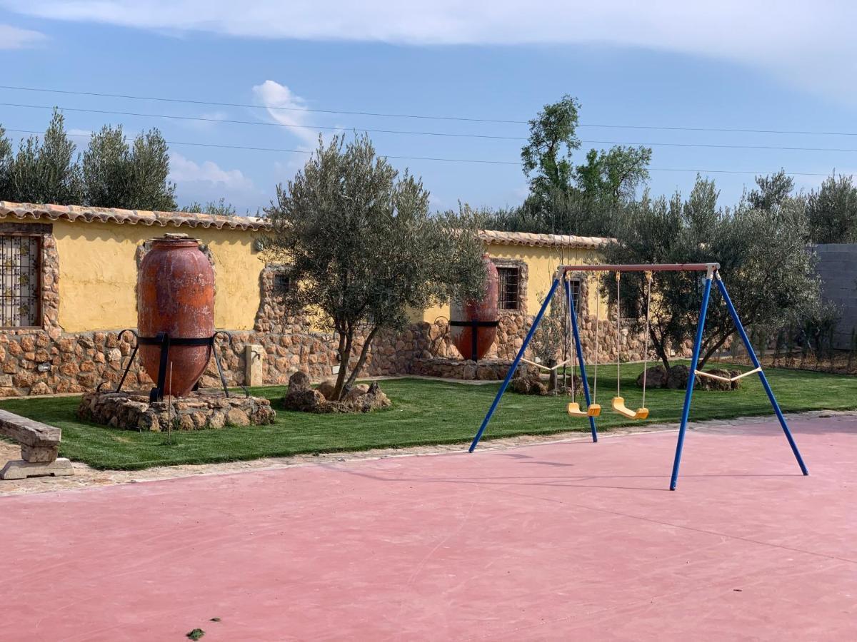Cortijo Bustamante Guest House บาซา ภายนอก รูปภาพ