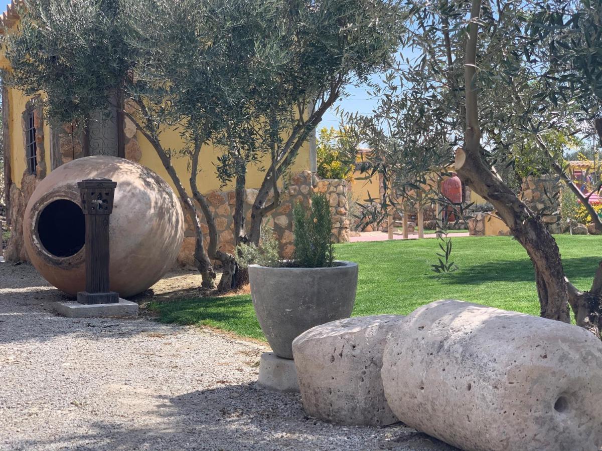 Cortijo Bustamante Guest House บาซา ภายนอก รูปภาพ
