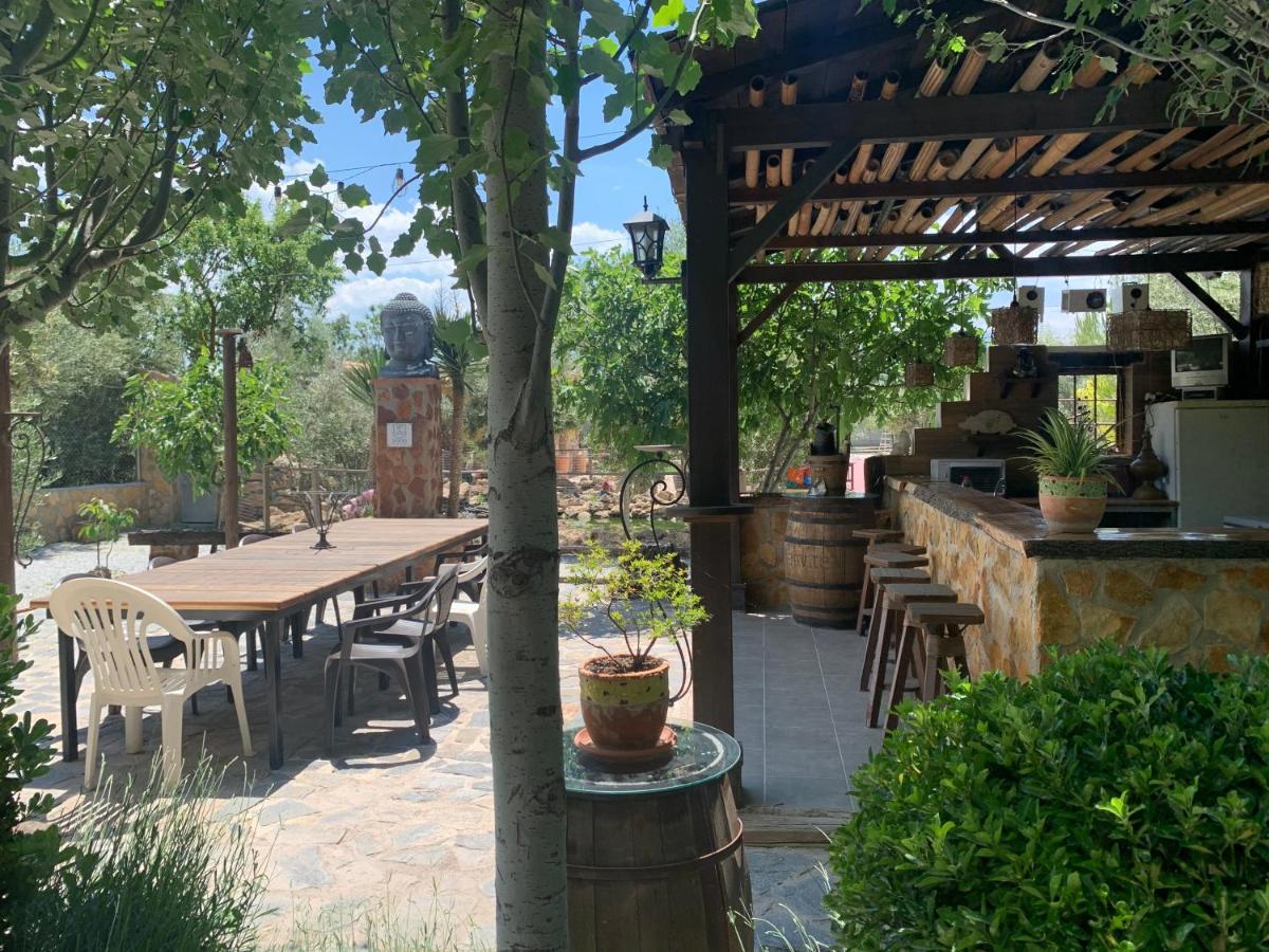 Cortijo Bustamante Guest House บาซา ภายนอก รูปภาพ