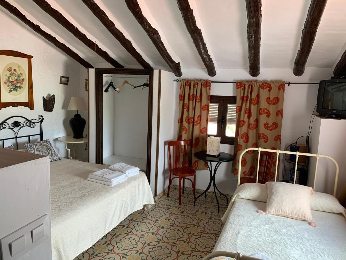Cortijo Bustamante Guest House บาซา ภายนอก รูปภาพ