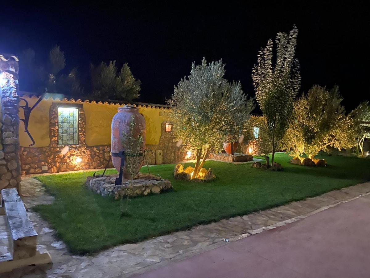 Cortijo Bustamante Guest House บาซา ภายนอก รูปภาพ