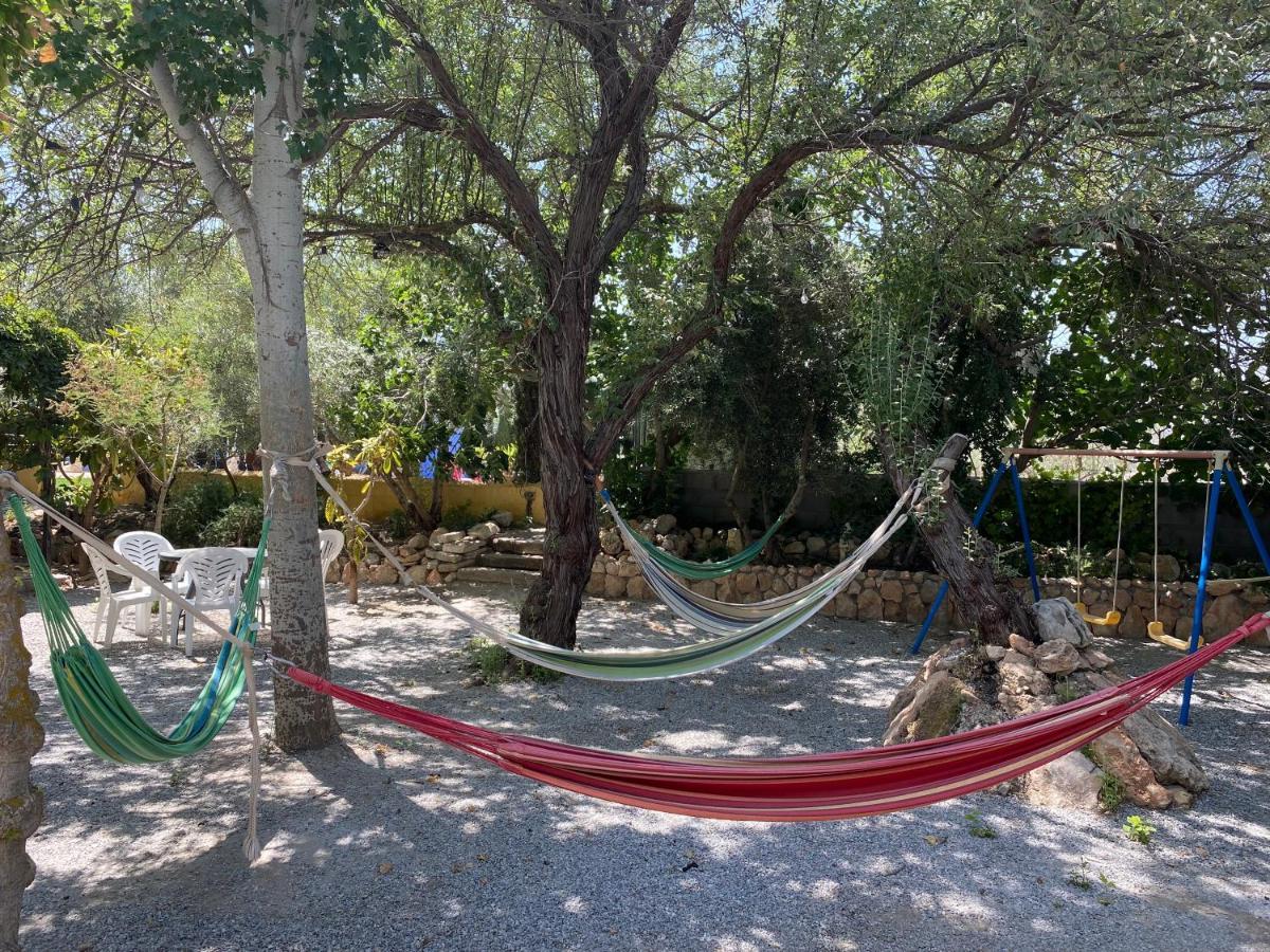 Cortijo Bustamante Guest House บาซา ภายนอก รูปภาพ