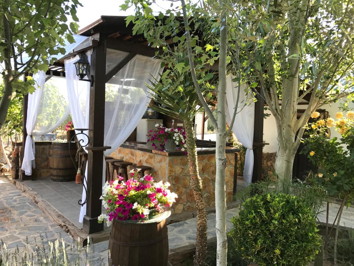 Cortijo Bustamante Guest House บาซา ภายนอก รูปภาพ