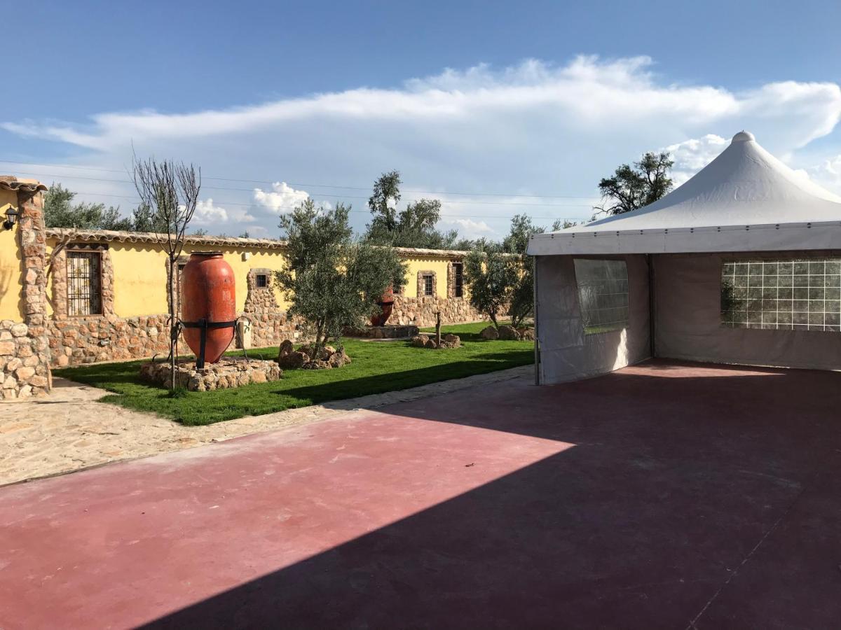 Cortijo Bustamante Guest House บาซา ภายนอก รูปภาพ